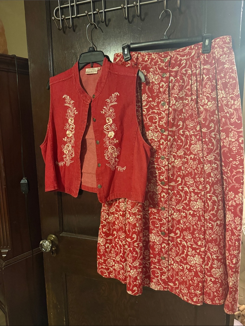 Vintage Susan Bristol Red Vest and Floral Skirt Set size 14 and Large